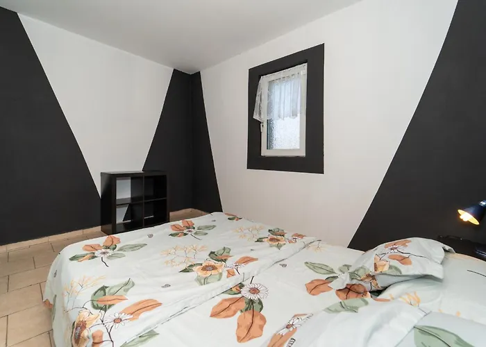 Apartamento Cozy In With Wifi Benkovac