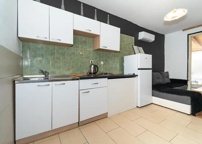 Cozy In With Wifi Апартаменты