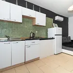 2 Bedroom Awesome In 公寓